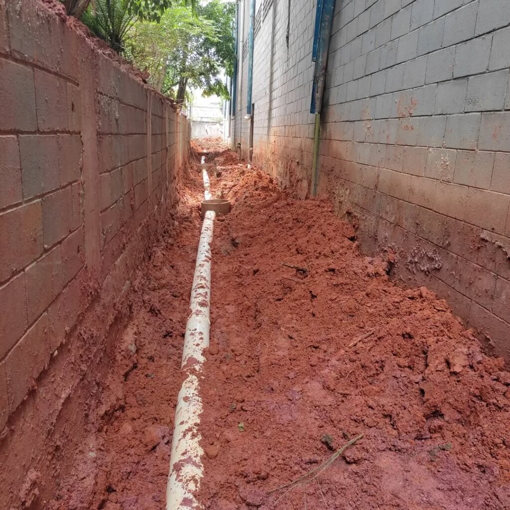 Rede de água pluvial tubo 200 Esgoto banheiro